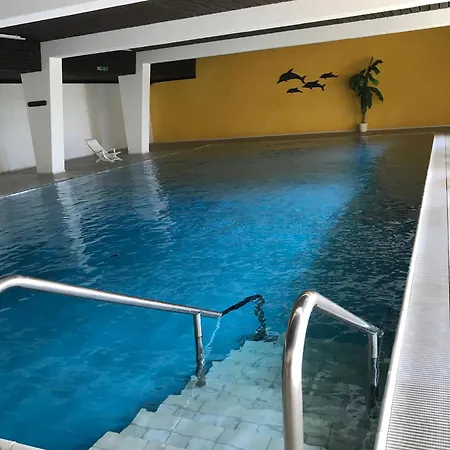 アパート Mit Schwimmbad Ruheoase
