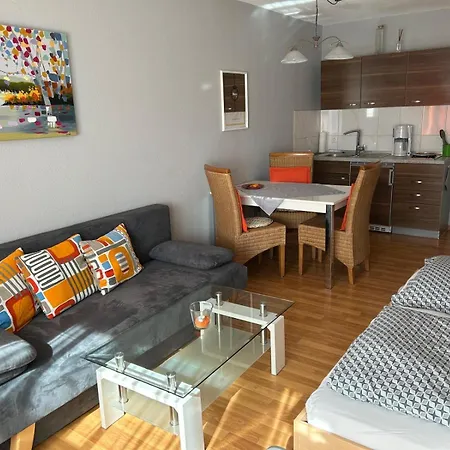 Mit Schwimmbad Ruheoase Appartement *