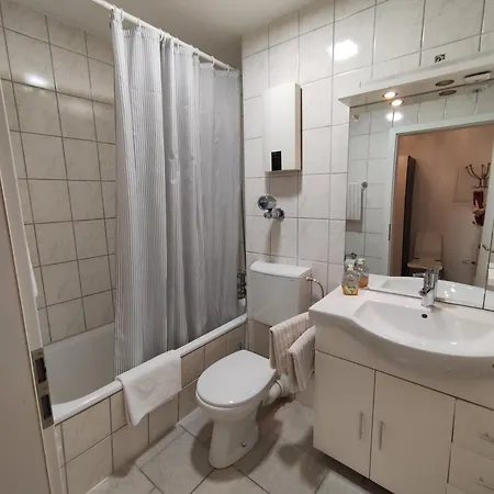Apartment Mit Schwimmbad Ruheoase