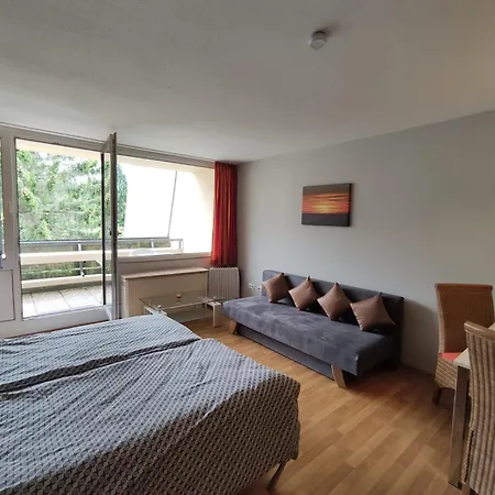 Mit Schwimmbad Ruheoase Apartment